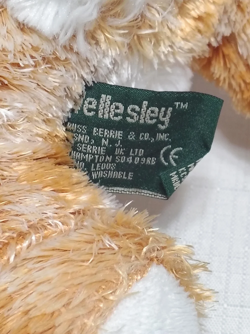 Russ Berrie WELLESLEY Bunny Rabbit Plush Floppy Ear Silky Shimmer Rust  White 9